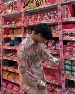 Beige And Pink Floral Shirt | Mingyu - Seventeen 14 Beige And Pink Floral Shirt | Mingyu - Seventeen -Diva s Closet Beige And Pink Floral Shirt Mingyu Seventeen Idol 2 600x750 1