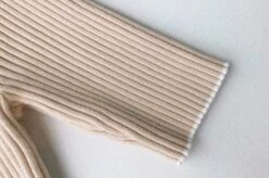 Beige Rib Knit Short Sleeve Polo Shirt | Jennie - Blackpink 18 Beige Rib Knit Short Sleeve Polo Shirt | Jennie - Blackpink -Diva s Closet Beige Rib Knit Short Sleeve Polo Shirt Jennie Blackpinkk 600x399 1