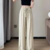 Beige Wrinkled Mopping Pants | Miyeon - (G)I-DLE -Diva s Closet Beige Wrinkled Mopping Pants Miyeon GI DLE 3 600x790 1