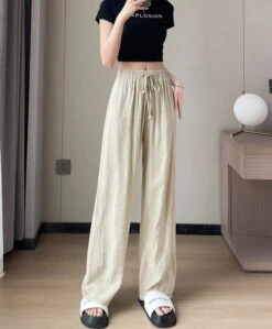Beige Wrinkled Mopping Pants | Miyeon - (G)I-DLE -Diva s Closet Beige Wrinkled Mopping Pants Miyeon GI DLE 4 600x727 1