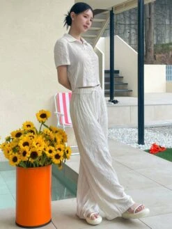 Beige Wrinkled Mopping Pants | Miyeon - (G)I-DLE -Diva s Closet Beige Wrinkled Mopping Pants Miyeon GI DLE inspi 600x800 1