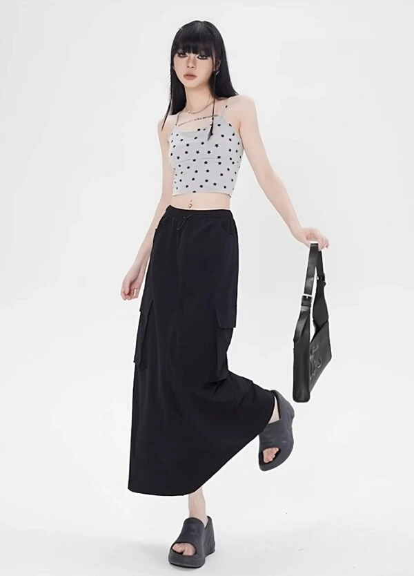 Black Cargo-Style Midi Skirt | Hanni - NewJeans 6 Black Cargo-Style Midi Skirt | Hanni - NewJeans - Image 4