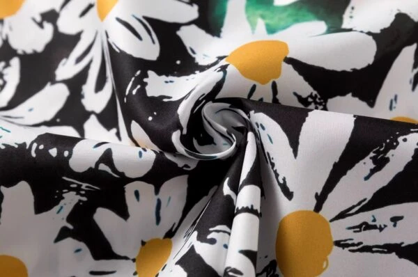 Black Daisy Pattern Shirt | Doyoung - Treasure 12 Black Daisy Pattern Shirt | Doyoung - Treasure - Image 10