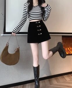 Black Mini Skort With Pins | Chaeyoung- Twice -Diva s Closet Black Mini Skort With Pins Chaeyoung Twice 2 8 600x733 1