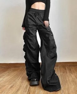 Black Ruched Wide Leg Pants | Chaewon - Le Sserafim -Diva s Closet Black Ruched Wide Leg Pants Chaewon Le Sserafim 9 600x735 1