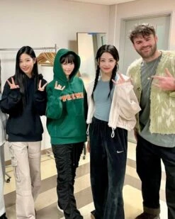 Black Ruched Wide Leg Pants | Chaewon - Le Sserafim -Diva s Closet Black Ruched Wide Leg Pants Chaewon Le Sserafim inspi 600x750 1