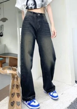 Black Straight Cut Washed Jeans | Soyeon - (G)I-DLE -Diva s Closet Black Straight Cut Washed Jeans Soyeon GI DLE 1