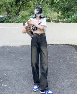 Black Straight Cut Washed Jeans | Soyeon - (G)I-DLE -Diva s Closet Black Straight Cut Washed Jeans Soyeon GI DLE 9 600x732 1