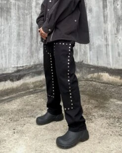 Black Studded Pants | Jeno - NCT -Diva s Closet Black Studded Pants Jeno NCT 12 600x750 1