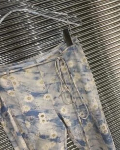 Blue Artsy Floral Pants | Jennie - BlackPink -Diva s Closet Blue Artsy Floral Pants Jennie BlackPink 1 600x750 1