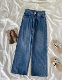 Blue Double Buttoned Mopping Jeans | IU