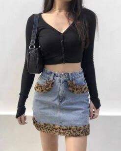 Blue Faux Leopard Fur Denim Skirt | Giselle - Aespa -Diva s Closet Blue Faux Leopard Fur Denim Skirt Giselle Aespa 4 600x750 1