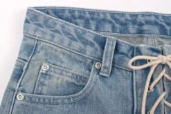 Blue Laced-Up Segmented Jeans | Eunchae - Le Sserafim -Diva s Closet Blue Laced Up Segmented Jeans Eunchae Le Sserafim 4 600x401 1