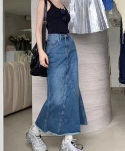 Blue Long Back Slit Denim Skirt | Haerin - NewJeans -Diva s Closet Blue Long Back Slit Denim Skirt Haerin NewJeans 13 600x727 1