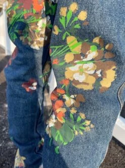 Blue Painted Floral Jeans | Hyunsuk - Treasure -Diva s Closet Blue Painted Floral Jeans Hyunsuk Treasure 3 600x803 1