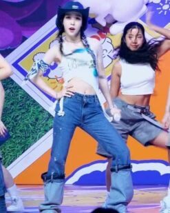 Blue Two-Tone Detachable Jeans | Moonbyul - Mamamoo -Diva s Closet Blue Two Tone Detachable Jeans Moonbyul Mamamoo Idol 2 600x750 1