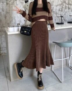 Brown Mermaid Midi Skirt | Hanni - NewJeans -Diva s Closet Brown Mermaid Midi Skirt Hanni NewJeans 8 600x750 1