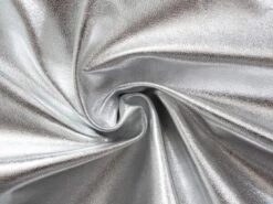 Metallic Grey Straight Pants | Chaewon - Le Sserafim 11 Metallic Grey Straight Pants | Chaewon - Le Sserafim -Diva s Closet Chaewon Le Sserafim Metallic Grey Straight Pants 5 600x449 1