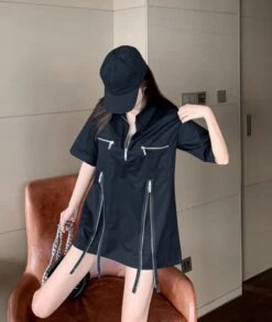 Black Zipper Polo Shirt | Changbin - Stray Kids -Diva s Closet Changbin Stray Kids Black Zipper Shirt 15 600x710 1