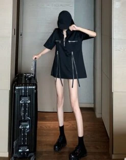 Black Zipper Polo Shirt | Changbin - Stray Kids -Diva s Closet Changbin Stray Kids Black Zipper Shirt 16