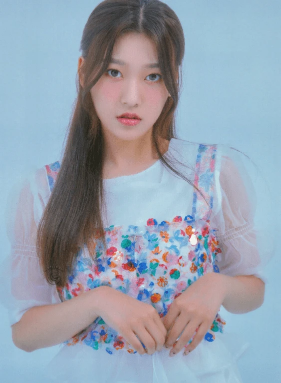 White Chiffon Blouse And Floral Crop Top Set | Choerry - Loona 8 White Chiffon Blouse And Floral Crop Top Set | Choerry - Loona - Image 6