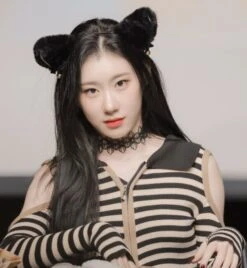 Creamy White Striped Arm Cut-Out Crop Top | Chaeryeong - ITZY -Diva s Closet Creamy White Striped Arm Cut Out Crop Top Chaeryeong ITZY inspi 1 600x651 1