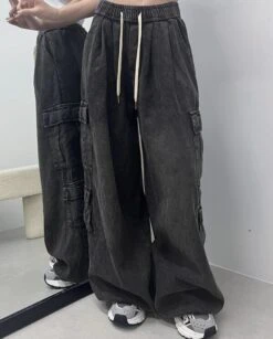 Black Wide Leg Cargo Pants | Danielle - NewJeans -Diva s Closet Danielle NewJeans Black Wide Leg Cargo Pants 6 600x745 1