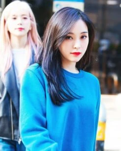 Dark Blue Oversized Sweatshirt | Gahyeon - Dreamcatcher -Diva s Closet Dark Blue Oversized Sweatshirt Gahyeon Dreamcatcher 1 600x750 1