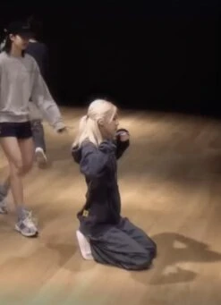 Dark Grey Lightweight Training Pants | Rose - BlackPink -Diva s Closet Dark Grey Lightweight Training Pants Rose BlackPink 8 600x828 1