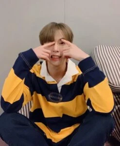 Yellow And Blue Stripe Patterned Polo Shirt | Doyoung - NCT 41 Yellow And Blue Stripe Patterned Polo Shirt | Doyoung - NCT -Diva s Closet Doyoung NCT Yellow And Blue Stripe Patterned Polo Shirt 3 600x730 1