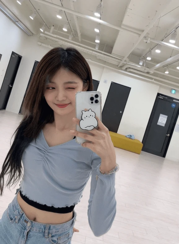 Blue V-Neck Frilled Top | Onda - Everglow 12 Blue V-Neck Frilled Top | Onda - Everglow - Image 10