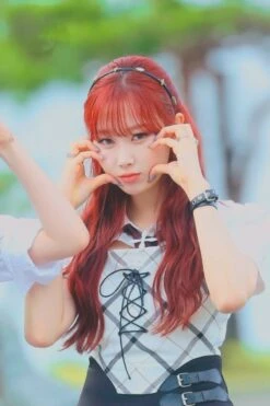 White Plaid Triangle Top | Giselle - Aespa 13 White Plaid Triangle Top | Giselle - Aespa -Diva s Closet Giselle Aespa White Plaid Triangle Top 600x900 1