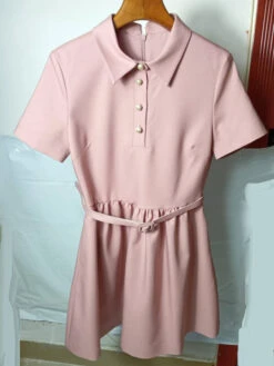 Pink Collared Short Sleeve Dress | Haerin - NewJeans -Diva s Closet Haerin NewJeans Pink Collared Short Sleeve Dress 2 600x800 1