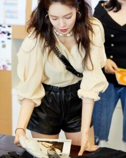 Beige Lace-Trimmed Long Sleeve Blouse | Hyuna -Diva s Closet Hyuna Beige Lace Trimmed Long Sleeve Blouse 9