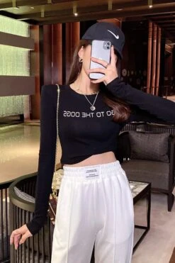 Front Page 9 Front Page -Diva s Closet Hyuna Go To The Dogs Long Sleeve Crop Top 5