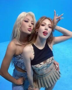 Beige Pleated Mini Skirt | Hyuna -Diva s Closet Hyuna Pleated Khaki Mini Skirt 19 600x750 1