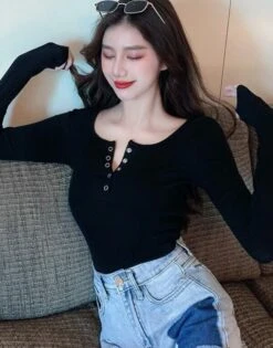 Black Tight-Fitting Long Sleeve Button Top | Hyuna -Diva s Closet Hyuna Tight Fitting Long Sleeve Button Top 20 e1643779184125 600x766 1