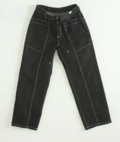 Black Contrasting Topstitch Jeans | Hyunjin - Stray Kids -Diva s Closet Hyunjin Stray Kids Black Contrasting Topstitch Jeans 2 600x712 1