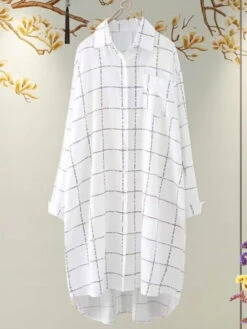 White Letter Print Long Shirt | Hyunjin - Stray Kids -Diva s Closet Hyunjin Stray Kids White Letter Print Long Shirt 10 600x798 1