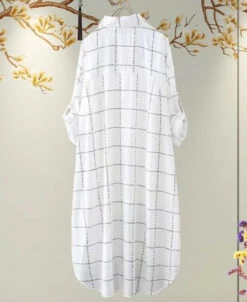 White Letter Print Long Shirt | Hyunjin - Stray Kids -Diva s Closet Hyunjin Stray Kids White Letter Print Long Shirt 2 600x733 1