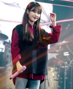 Red Shirt | IU -Diva s Closet IU Red Shirt For Striped V Neck Vest 600x728 1