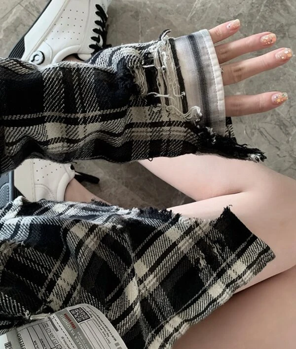 Black Distressed Plaid Shirt | Jake - Enhypen 11 Black Distressed Plaid Shirt | Jake - Enhypen - Image 9