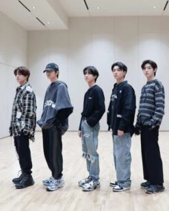 Black Distressed Plaid Shirt | Jake - Enhypen 31 Black Distressed Plaid Shirt | Jake - Enhypen -Diva s Closet Jake Enhypen Black Distressed Plaid Shirt 2 600x746 1