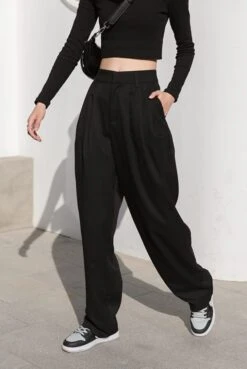 Black Wide Fit Pants | Jay - Enhypen -Diva s Closet Jay Enhypen Black Wide Fit Pants 43 600x897 1
