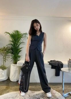 Black Pants With Stripes | Jennie - BlackPink 23 Black Pants With Stripes | Jennie - BlackPink -Diva s Closet Jennie BlackPink Black Pants With Stripes 5 600x838 1