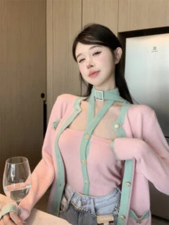 Pink Button-Up Halter Top | Jennie - BlackPink -Diva s Closet Jennie BlackPink Pink Button Up Halter Top 10 600x800 1