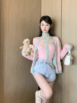 Pink Button-Up Halter Top | Jennie - BlackPink -Diva s Closet Jennie BlackPink Pink Button Up Halter Top 7 600x800 1