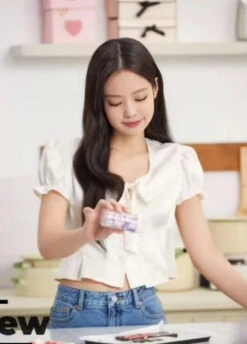 White Satin Puff Sleeve Blouse | Jennie - BlackPink -Diva s Closet Jennie BlackPink White Satin Puff Sleeve Blouse 1 600x836 1