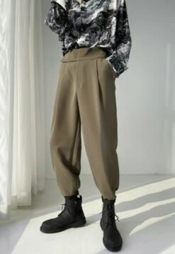 Brown Beam Feet Designed Pants | Jimin - BTS -Diva s Closet Jimin Brown Beam Feet Designed Pants 6 600x867 1