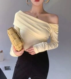 Blue Oblique Shoulder Top | Karina - Aespa -Diva s Closet Karina Aespa Blue Oblique Shoulder Top 11 600x670 1